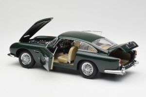 Aston Martin DB5 RHD Zöld AUTOart 1:18 70024 Fém – 5. kép a 8-ből