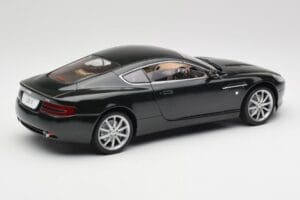 Aston Martin DB9 Fekete Solido 1:18 15025600 Fém – 3. kép a 8-ből
