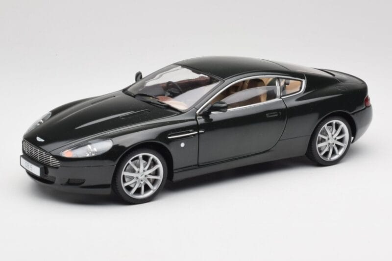 Aston Martin DB9 Fekete Solido 1:18 15025600 Fém