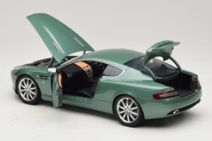 Aston Martin DB9 Zöld Minichamps 1:18 150137322 Fém – 5. kép a 8-ből
