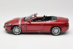 Aston Martin DB9 Volante Piros Solido 1:18 8163 Fém – 4. kép a 8-ből