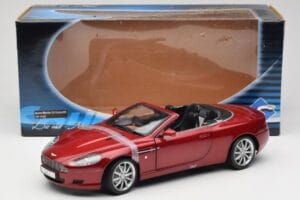 Aston Martin DB9 Volante Piros Solido 1:18 8163 Fém – 8. kép a 8-ből