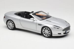 Aston Martin DB9 Volante Ezüst Minichamps 1:18 150137334 Fém – 6. kép a 8-ből