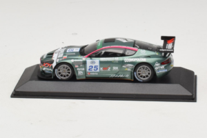 Aston Martin DB9R #25 Alessi / Groppi 24 Hours of Le Mans 2006 Minichamps 1:43 400061325 Fém
