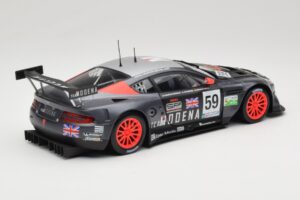 Aston Martin DBR9 GT1 #59 Team Modena A. Garcia / J. Menten / C. Fittipaldi 24 Hours of Le Mans 2006 Solido 1:18 80014 Fém – 3. kép a 8-ből