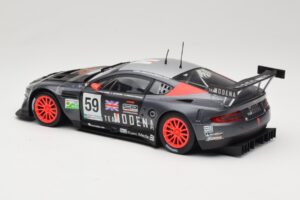 Aston Martin DBR9 GT1 #59 Team Modena A. Garcia / J. Menten / C. Fittipaldi 24 Hours of Le Mans 2006 Solido 1:18 80014 Fém – 7. kép a 8-ből