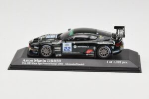 Aston Martin DBRS9 #22 Barwell Motorsport A. Needell FIA GT3 European Championship Spa 2006 Minichamps 1:43 400061322 Fém