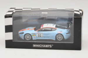 Aston Martin DBRS9 Gulf #92 T. Enge / Lechner VLN 250 Nurburgring 2008 Minichamps 1:43 400081392 Fém – 4. kép a 4-ből