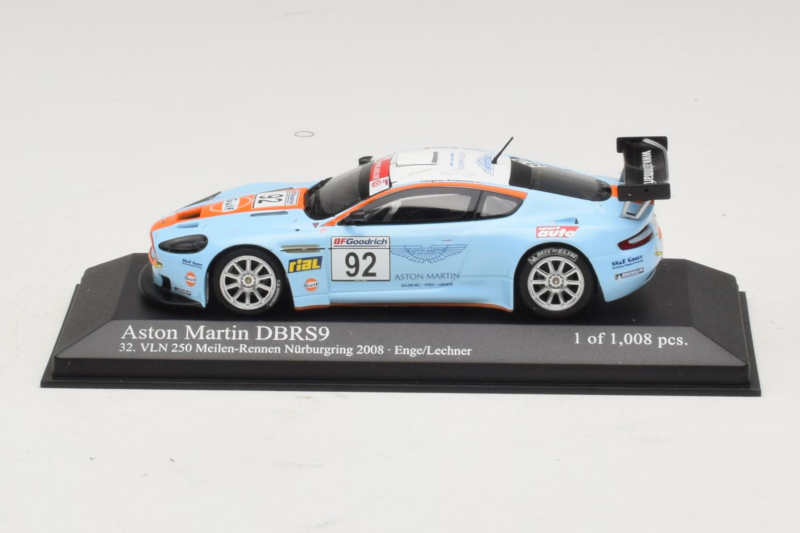 Aston Martin DBRS9 Gulf #92 T. Enge / Lechner VLN 250 Nurburgring 2008 Minichamps 1:43 400081392 Fém