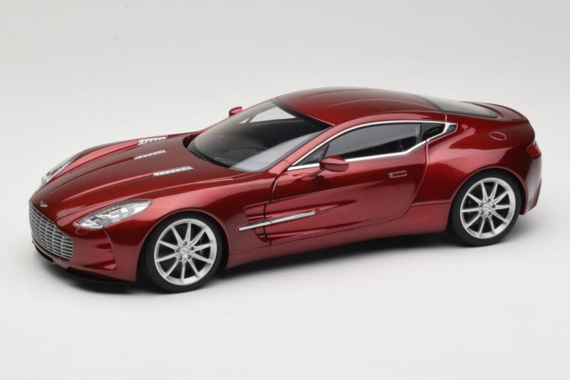 Aston Martin One-77 Diavolo Red AUTOart 1:18 70245 Fém