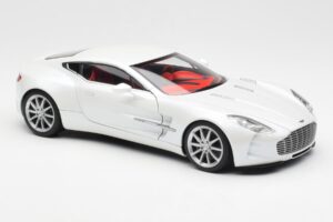 Aston Martin One-77 Morning Frost Fehér AUTOart 1:18 70244 Fém – 6. kép a 8-ből