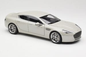 Aston Martin Rapide S Silver Fox AUTOart 1:18 70258 Fém – 6. kép a 8-ből