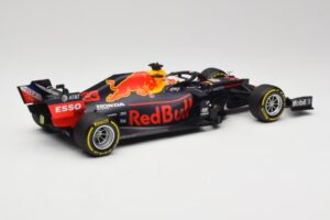Aston Martin Red Bull Racing RB15 #33 M. Verstappen Winner Brazil GP 2019 Minichamps 1:18 110191933 Fém – 2. kép a 6-ből
