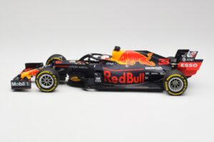 Aston Martin Red Bull Racing RB15 #33 M. Verstappen Winner Brazil GP 2019 Minichamps 1:18 110191933 Fém – 3. kép a 6-ből