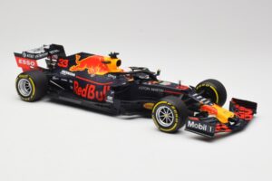 Aston Martin Red Bull Racing RB15 #33 M. Verstappen Winner Brazil GP 2019 Minichamps 1:18 110191933 Fém – 4. kép a 6-ből