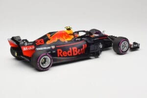 Aston Martin Red Bull Racing RB14 Tag Heuer #33 M. Verstappen Mexican GP 2018 Minichamps 1:18 110181933 Fém – 2. kép a 6-ből