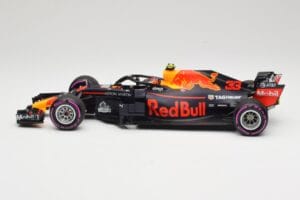 Aston Martin Red Bull Racing RB14 Tag Heuer #33 M. Verstappen Mexican GP 2018 Minichamps 1:18 110181933 Fém – 3. kép a 6-ből