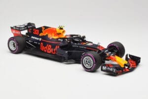 Aston Martin Red Bull Racing RB14 Tag Heuer #33 M. Verstappen Mexican GP 2018 Minichamps 1:18 110181933 Fém – 4. kép a 6-ből