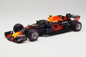 Aston Martin Red Bull Racing RB14 Tag Heuer #33 M. Verstappen Mexican GP 2018 Minichamps 1:18 110181933 Fém