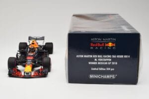 Aston Martin Red Bull Racing RB14 Tag Heuer #33 M. Verstappen Mexican GP 2018 Minichamps 1:18 110181933 Fém – 6. kép a 6-ből
