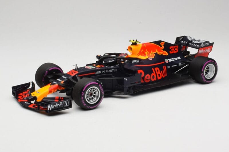 Aston Martin Red Bull Racing RB14 Tag Heuer #33 M. Verstappen Mexican GP 2018 Minichamps 1:18 110181933 Fém