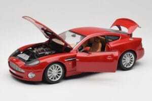 Aston Martin V12 Vanquish Piros Bburago 1:18 34063 Fém – 2. kép a 8-ből