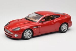 Aston Martin V12 Vanquish Piros Bburago 1:18 34063 Fém