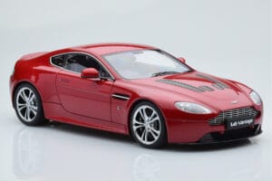 Aston Martin V12 Vantage Piros AUTOart 1:18 70208 Fém – 6. kép a 8-ből