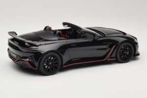 Aston Martin V12 Vantage Roadster Onyx Black GT Spirit 1:18 GT923 Gyanta – 2. kép a 6-ből