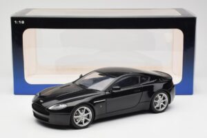 Aston Martin V8 Vantage Onyx Fekete AUTOart 1:18 70202 Fém – 8. kép a 8-ből