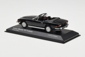 Aston Martin V8 Volante Fekete Minichamps 1:43 400137730 Fém – 3. kép a 4-ből