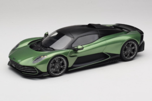 Aston Martin Valhalla Iridescent Emerald Green GT Spirit 1:18 GT558 Gyanta