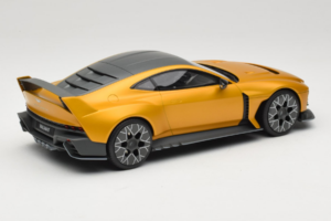 Aston Martin Valiant Auric Gold Metallic GT Spirit 1:18 GT546 Gyanta – 2. kép a 6-ből
