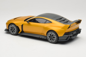 Aston Martin Valiant Auric Gold Metallic GT Spirit 1:18 GT546 Gyanta – 5. kép a 6-ből