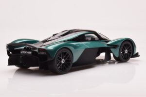 Aston Martin Valkyrie Racing Green GT Spirit 1:18 GT435 Gyanta – 2. kép a 6-ből