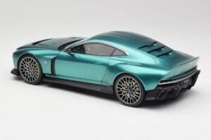 Aston Martin Valour Racing Green GT Spirit 1:18 GT480 Gyanta – 5. kép a 6-ből