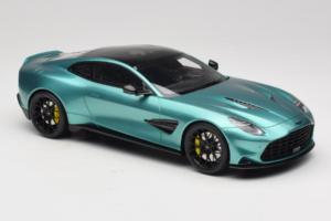 Aston Martin Vanquish Green Metallic GT Spirit 1:18 GT551 Gyanta – 4. kép a 6-ből