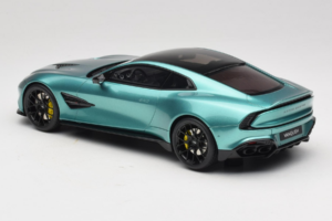 Aston Martin Vanquish Green Metallic GT Spirit 1:18 GT551 Gyanta – 5. kép a 6-ből