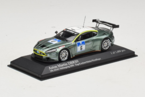 Aston Martin DBRS9 #6 M. Engel / K. Lechner ADAC 24 Hours Nurburgring 2008 Minichamps 1:43 400081306 Fém – 2. kép a 4-ből