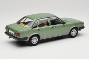 Audi 80 B2 Zöld MCG 1:18 MCG18525 Fém – 2. kép a 6-ből