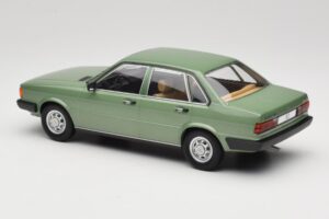 Audi 80 B2 Zöld MCG 1:18 MCG18525 Fém – 5. kép a 6-ből