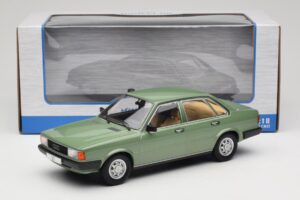 Audi 80 B2 Zöld MCG 1:18 MCG18525 Fém – 6. kép a 6-ből