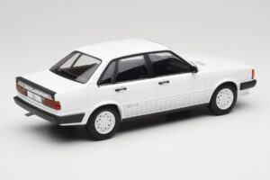 Audi 80 B2 GTE Fehér MCG 1:18 MCG18527 Fém – 2. kép a 6-ből