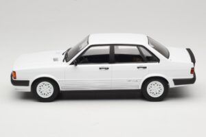 Audi 80 B2 GTE Fehér MCG 1:18 MCG18527 Fém – 3. kép a 6-ből