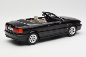 Audi 80 B3 Kabrió Fekete MCG 1:18 MCG18372 Fém – 2. kép a 6-ből