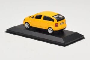 Audi A2 8Z Sárga Minichamps 1:43 AUDI005 Fém – 3. kép a 4-ből