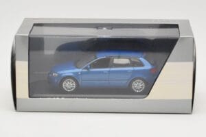 Audi A3 8P Sportback Mauritius Blue Minichamps 1:43 5010403033 Fém – 4. kép a 4-ből
