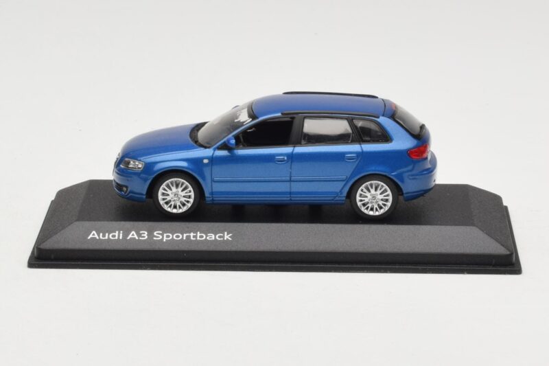 Audi A3 8P Sportback Mauritius Blue Minichamps 1:43 5010403033 Fém