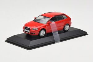 Audi A3 8P Sportback Piros Minichamps 1:43 5010403023 Fém – 2. kép a 4-ből
