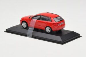Audi A3 8P Sportback Piros Minichamps 1:43 5010403023 Fém – 3. kép a 4-ből